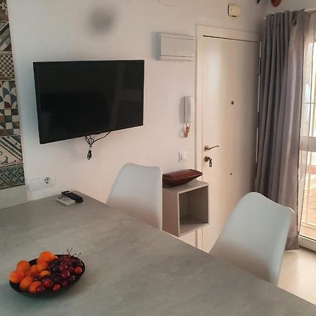 Beautiful Apartment With Terrace San Basilio Σεβίλλη Εξωτερικό φωτογραφία